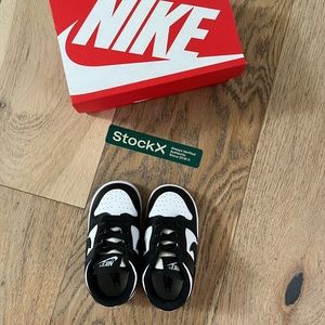 Nike dunk low black and white toddler